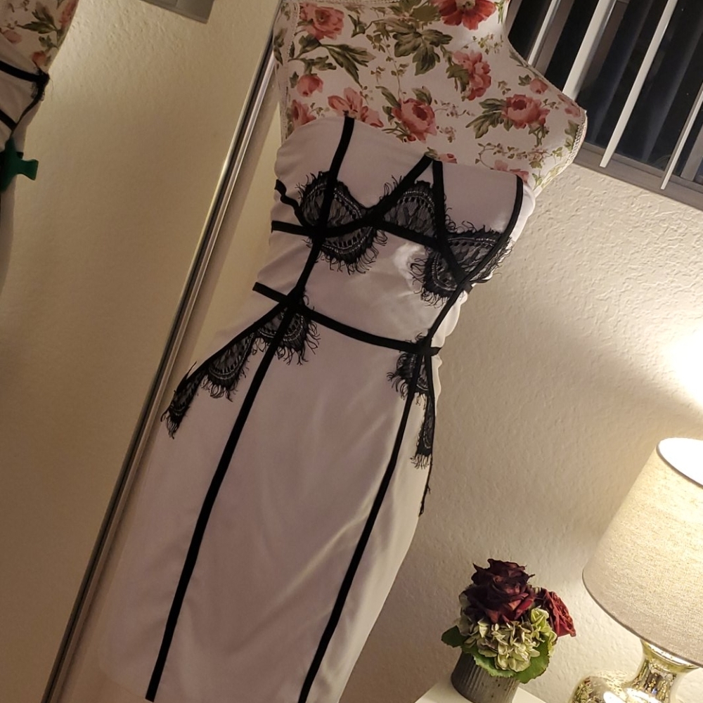 Minuet strapless dress